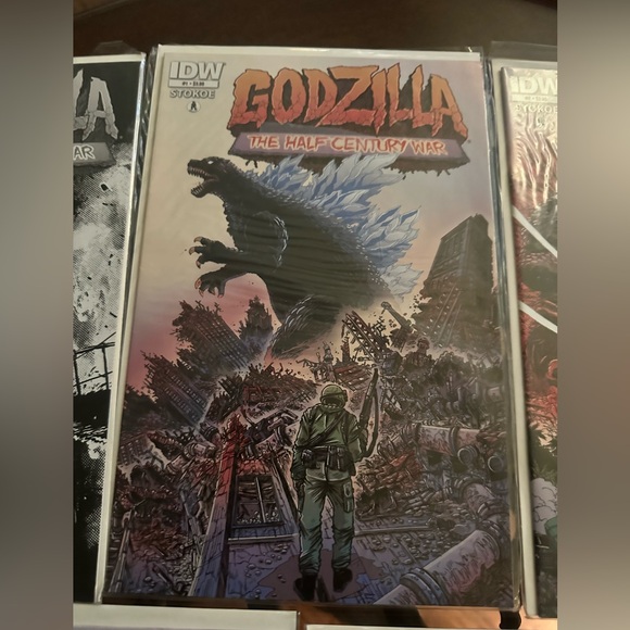 Godzilla Comic Book Collection - Multicolor - Picture 4 of 7